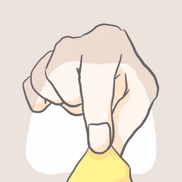 喉の奥に異物を発見！なんとか掴んだ母親だが、まさかの展開にまたもヒヤリ！？＜子どもの事故＞