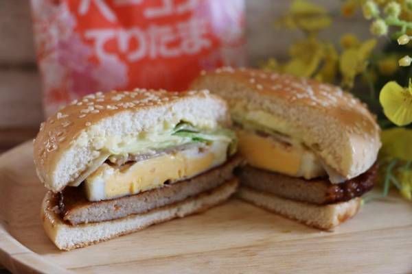 【マクドナルド】期間限定春の新作が超おいしいと話題！映えドリンクや無料でできる裏技も♡