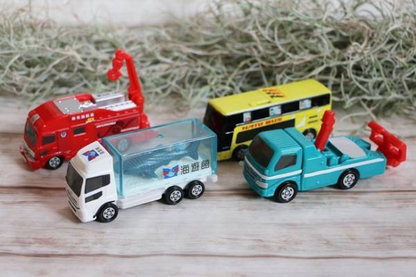 【マクドナルド】ハッピーセットの新作おもちゃがスゴイと話題！トミカ・シルバニア全種類を大公開！