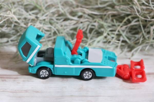 【マクドナルド】ハッピーセットの新作おもちゃがスゴイと話題！トミカ・シルバニア全種類を大公開！