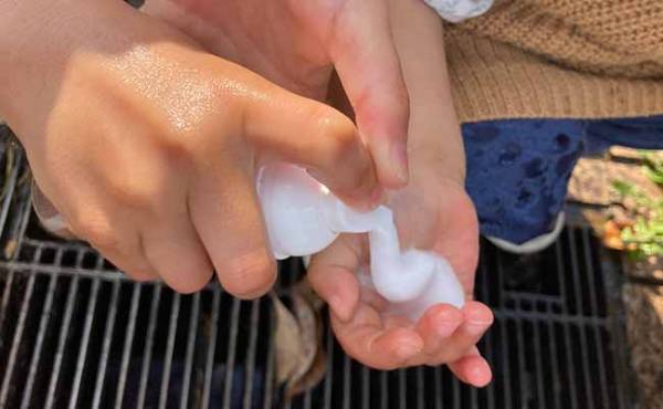 「しっかり洗いたい…」公園での手洗いにピッタリ！既製品よりお得！？買ってよかった100均グッズ