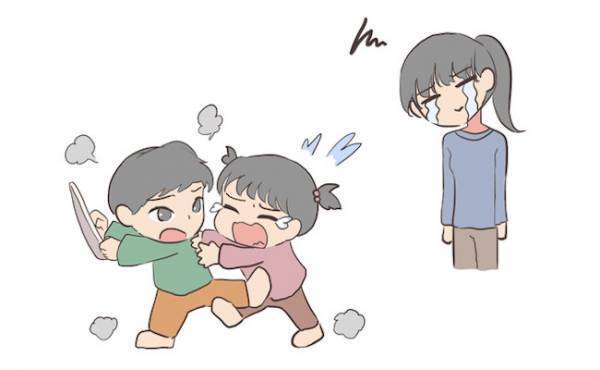 親が慌てて止めるのはNG！？保育士が教える！きょうだいげんかに親が介入するタイミングって？