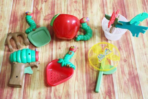 【マクドナルド】ハッピーセットの新作おもちゃを全部見せ！はらぺこあおむしの激カワおもちゃ6つ♡