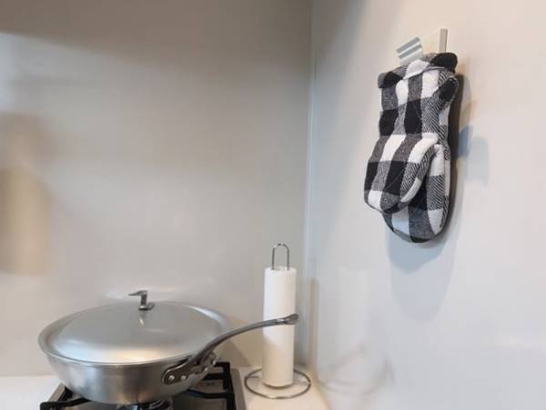 【100均】マネしたくなる！「マグネットクリップ」が浮かせる収納に大活躍！活用アイデアまとめ