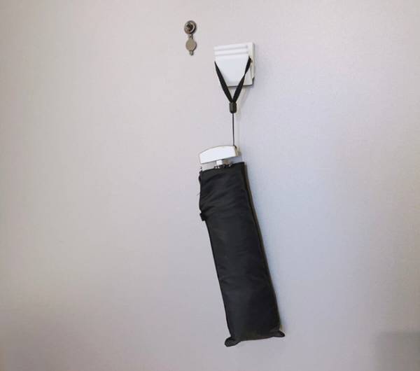 【100均】マネしたくなる！「マグネットクリップ」が浮かせる収納に大活躍！活用アイデアまとめ