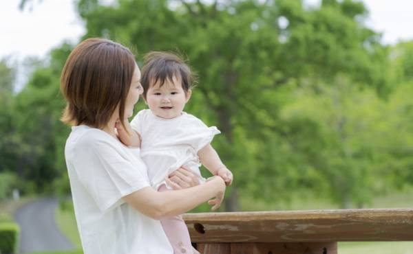夏前の今こそ熱中症になりやすい！？助産師解説！乳幼児との初夏のお出かけのやっちゃダメとは？
