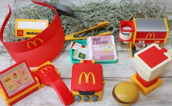 【マクドナルド】ハッピーセット新作おもちゃを全種類見せ♡全部集めたくなっちゃう激カワおもちゃ6つ