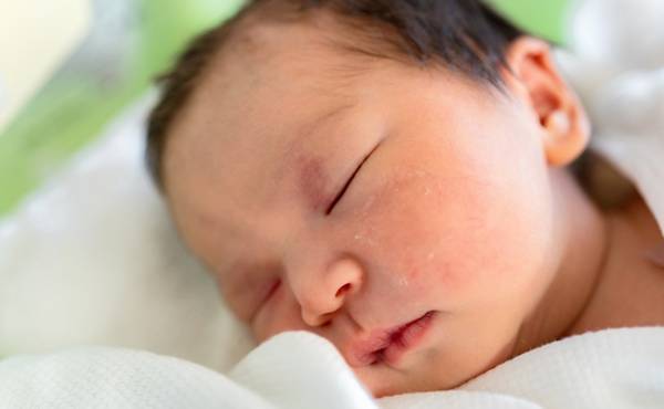 季節感ある名前が人気！ジェンダーレスネームもトレンド！名前ランキング、今人気の名前は？