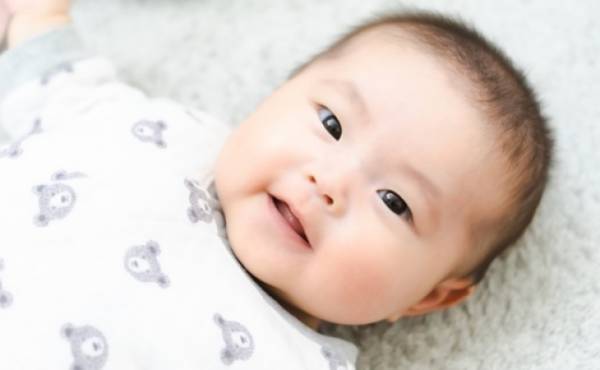 ジェンダーレスネームが超人気！男の子に人気の一文字ネーム、上半期TOP10は？！