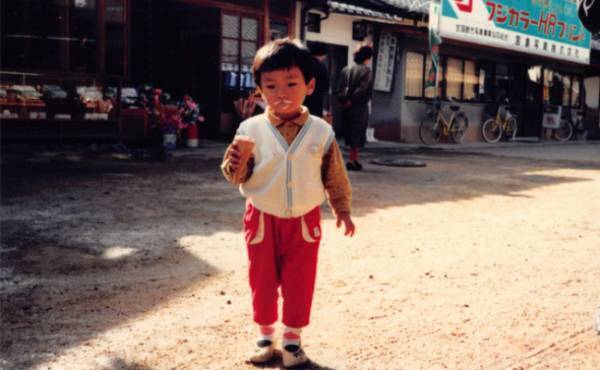 『昔はみんなやってた』はスルー！1万いいねを超えた高知東生さんのパパ・ママを励ます投稿とは？