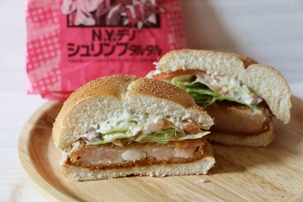 【マクドナルド】期間限定！話題の四角いバーガー新作を実食！さらにおいしくなる裏技も♡