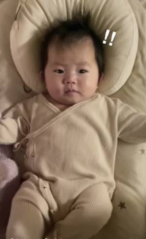 62万回再生！寝起きの赤ちゃんがママを見つけた瞬間の意外な表情に「可愛すぎる」「癒し」の声多数！