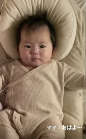 62万回再生！寝起きの赤ちゃんがママを見つけた瞬間の意外な表情に「可愛すぎる」「癒し」の声多数！