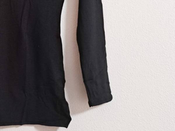 【GU】思わず5枚も追加で買った！ヒートテックは卒業！？「はみ出るインナー」問題→790円で解決