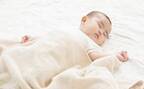 赤ちゃんの「防水シーツ」夏は危険…！？助産師が忠告！夏の乳幼児の睡眠、やりがちNGとは？