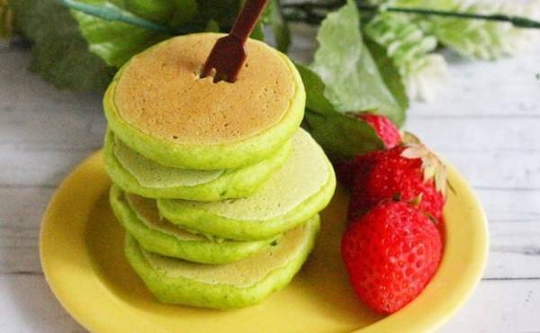 親子で食べられる！簡単スイーツレシピ♡しっとりふわふわパンケーキ2選【管理栄養士監修】