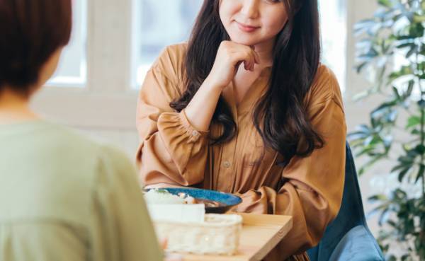 「私なら選ばないわ〜」ママ友からの指摘地獄な日々…→つらすぎて距離を取った結果、思わぬ変化が！？