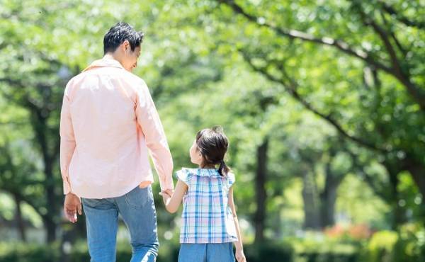 「このままだと熟年離婚！？」家族の未来に関わる！パパの育児参加が大切な本当のワケは…？