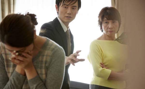 私の妊娠は不幸の前兆？「本当に産むの？次は誰が亡くなるの？」義母から耳を疑う言葉をぶつけられて…