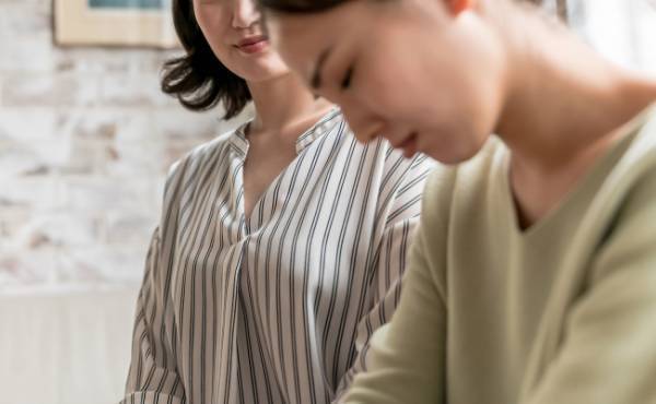 「いつもボロいの着てるよね」ママ友たちの前で暴露された！？なぜか私に執着するママ友の発言にあぜん