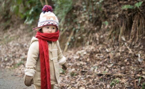保育士が教える、子ども服選びの落とし穴！「実は危険！？」冬に注意したい子どもの服装＆防寒グッズ
