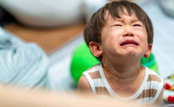 「だめ！」子どもをたたいた！？いつも温厚なママ友の行動にびっくり⇒これって普通？疑問が湧いて…