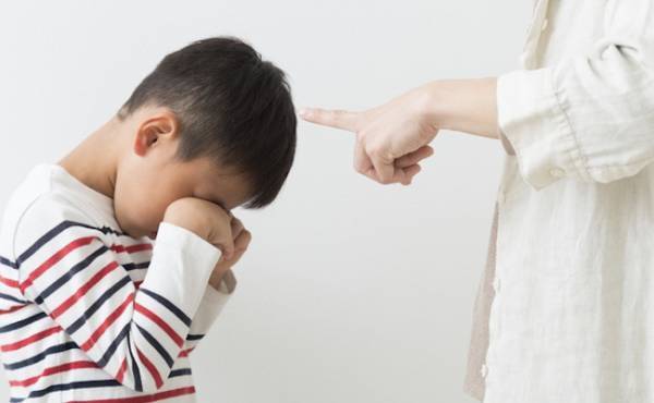 片付けない子に「捨てるからね」は言っちゃダメ！？子どもを叱るとき、使ってはいけないNGワード！