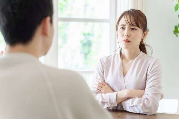 「え？いまなんて言った…？」ママ友と子連れで公園へ。帰宅した私に放った夫の発言が許せなかった理由