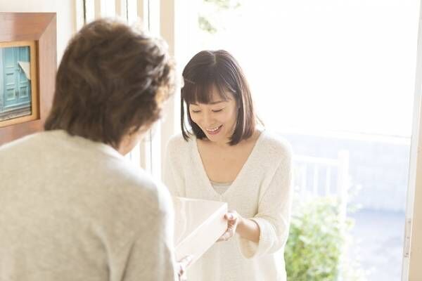 「あの家…？」引越し後のあいさつ回り。ご近所付き合いが不安になった、高齢女性の衝撃の発言とは…