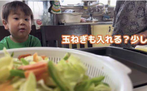 20万回再生！94歳ひいひいばあちゃん✕2歳玄孫の癒やしコラボ♡心やさしい玄孫くんの言葉に感動！