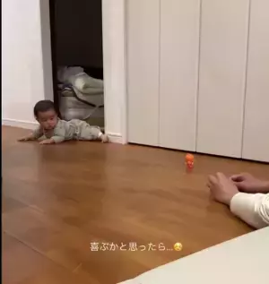 14万回再生！「そんなに！？」人気キャラのおもちゃに喜んでくれると思ったら…予想外の行動に爆笑♪