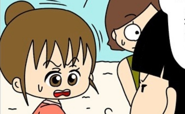 「私のこと見てる」支援センターの男性職員を見たママ友がカンチガイし衝撃の行動に＜ママ友トラブル＞