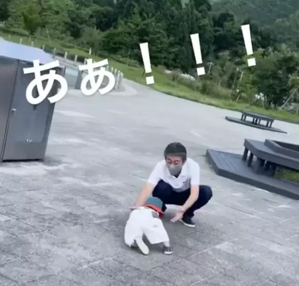 259万回再生！愛すべきじいじの元へ全力ダッシュ！→じいじの目の前でまさかのハプニング！？