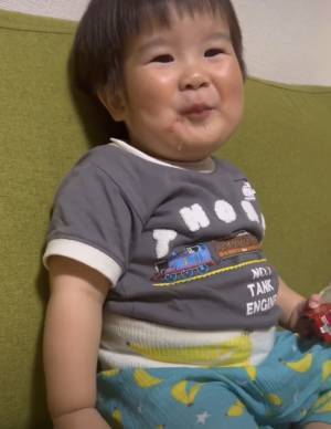 249万回再生！「ペコッ…ペコッ…」2歳児がコッペパンと言おうとしたら…パパも爆笑の結末に！ ？