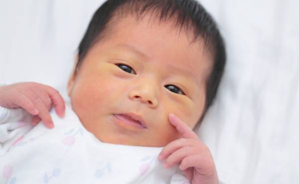 レトロで古風な名前が人気！一文字ネームランキング、今女の子に人気の名前は？