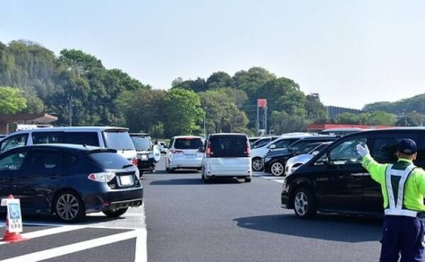 「え？嘘でしょ…！？」次女がぐずり高速道路のパーキングエリアへ⇒再出発後の事件発生に大パニック！