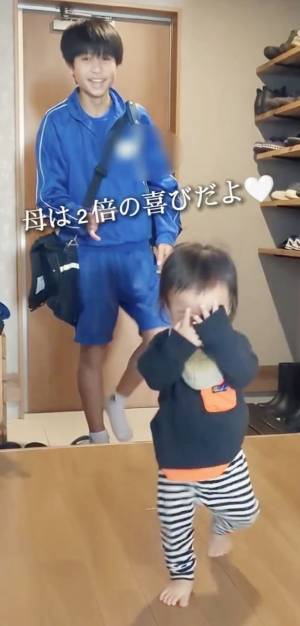 1336万回再生！【7男2女の大家族】7男の「初めて」に気づいた長男⇒感動の展開に、思わず…！？