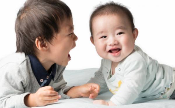 家族やきょうだいの強い絆を名前に…♡2023年に名付けられたアイデアの詰まったリンクネームは？