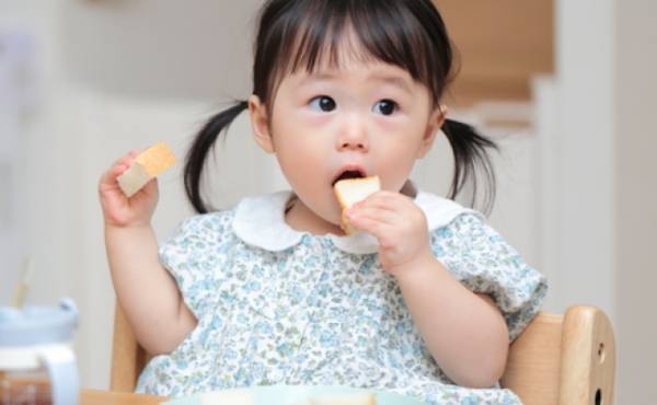 「おやつ＝お菓子じゃない！？」小児科医ママが明かす、子どもにNGなおやつ！選び方のポイントは？