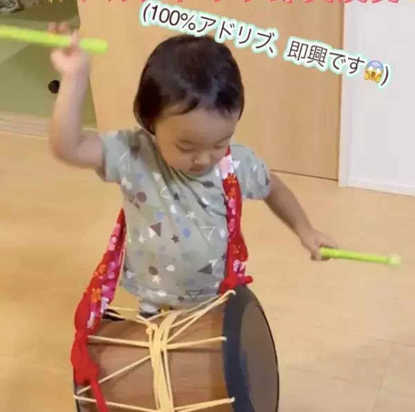 11万回再生！「もしかしてとんでもない天才！？」和太鼓奏者を父に持つ2歳児、バチを手にしたら！？