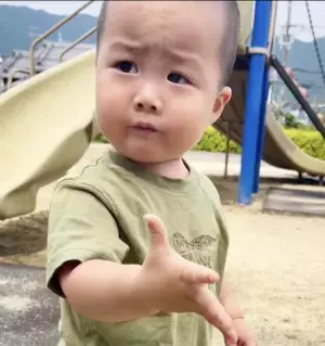 32万回再生！シャキーン★勝負だ！ダンゴムシ！⇒勇気を出して捕まえたけれど、予想外の結末に…！？