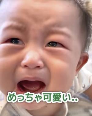 46万回再生！ママが見えなくなって号泣！→助けに入ったパパがきゅん♡まさかの仕草とは？