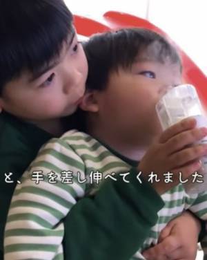 79万回再生！【感動】弟想いのお兄ちゃん➝泣いている病気の弟にとったまさかの行動が話題！