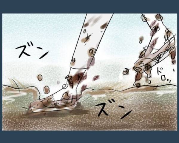 「止まってください！」1歳の娘を救うため泥だらけで車両の前に飛び出す母！⇒運転手に怒鳴られるも…