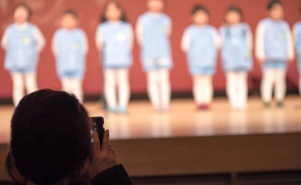 「完全に浮いてる…」自閉症の双子が苦手な保育園行事。→緊張で迎えた当日、2人は驚きの行動を…！？