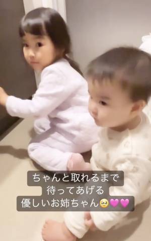 「心が洗われる…」と話題！⇒小さな姉妹の共同作業に思わず感動！お姉ちゃんの素敵な声かけとは…？