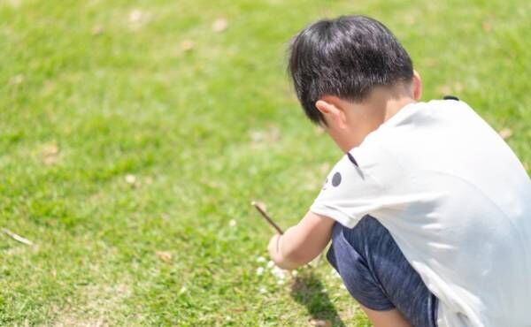 「そうなの！？」人見知りで家族以外としゃべらない息子⇒園での様子を先生に聞くと、驚愕の返答が！？