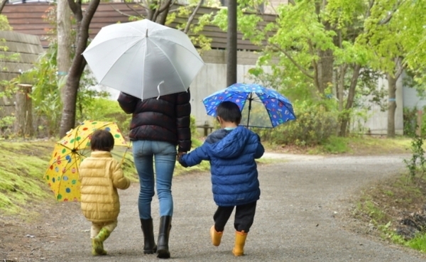 先生「それ、困ります！」保育園の持ち物に要注意！→梅雨時期は見落としがち！？保護者のやりがちNG