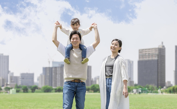 「その服、危険です！」春に着せがち…助産師が警鐘！実は危険が潜む【子どもの春の服装】とは！？