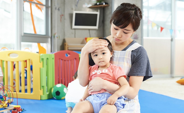 「大丈夫そうなので来ました！」その判断はやめて〜！保育士が明かす本音…ママ＆パパの困った行動とは